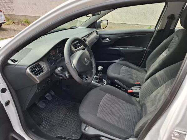 Peugeot 301 1.5 BlueHDi Active (2021) - Image 5